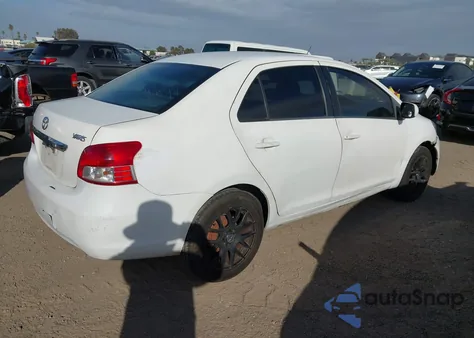 2009 Toyota Yaris z USA, uszkodzony, nr VIN JTDBT903091345664